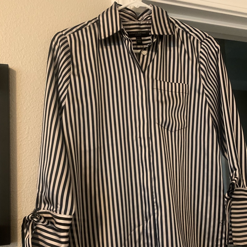 NWT banana republic Parker blouse